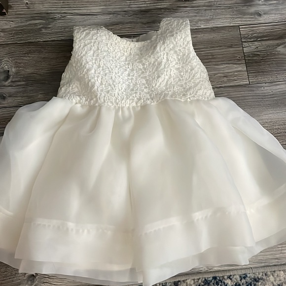 Flower Girl Dress Approx 12 months - Picture 1 of 3